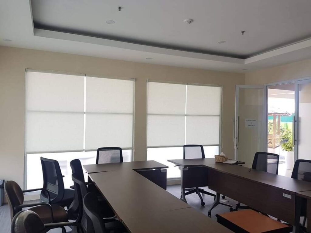 Toko Roller Blind Bali, Jual Roller Blind di Bali, Roller Blind Murah Bali, Roller Blind Sharp Point Bali, Roller Blind Outdoor Bali, Vertical Blind Sharp Point Bali